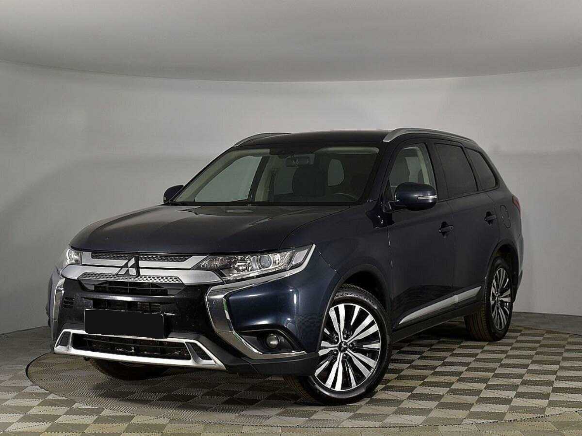 Mitsubishi Outlander 2018 года с пробегом. Посмотреть фото