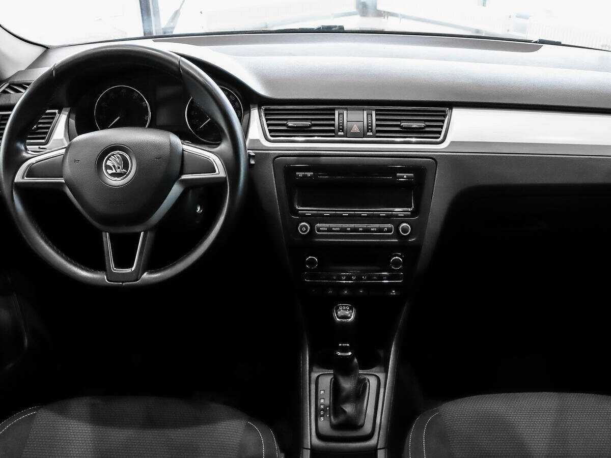 Skoda Rapid 2014 года с пробегом. Фото: #10