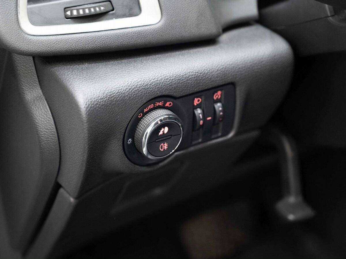 Opel Astra 2012 года с пробегом. Фото: #16