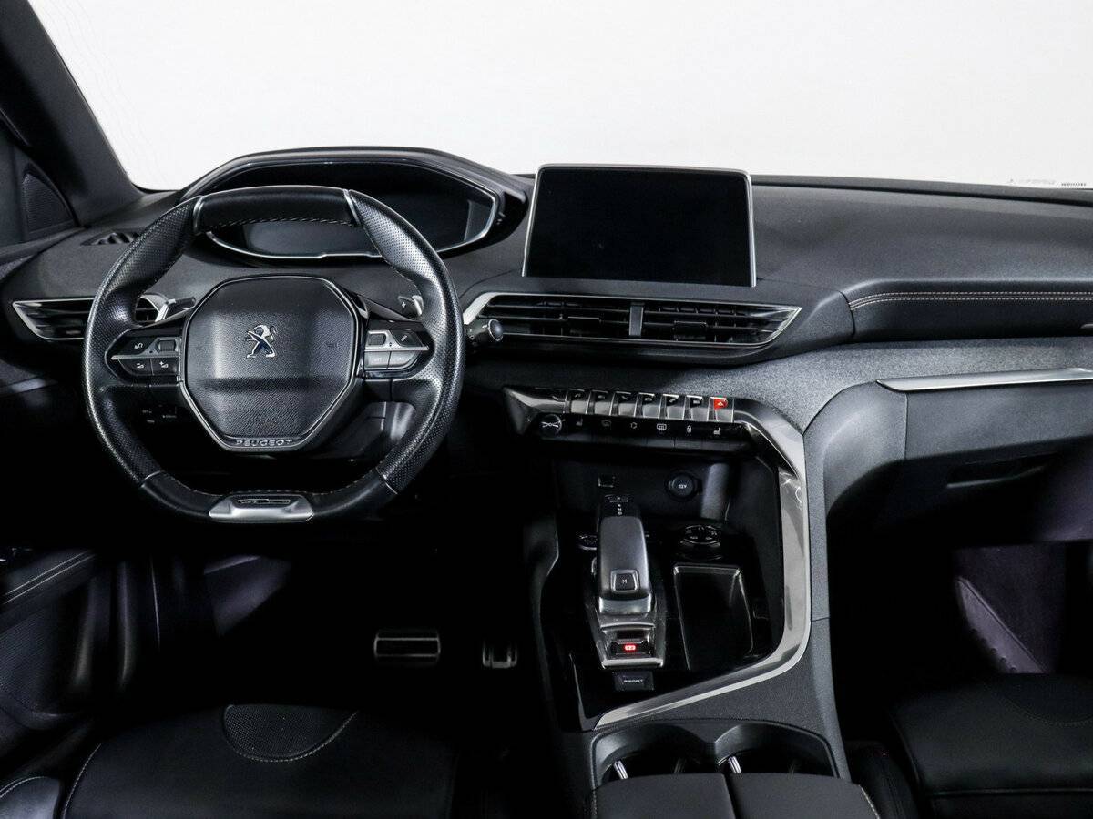 Peugeot 3008 2017 года с пробегом. Фото: #8