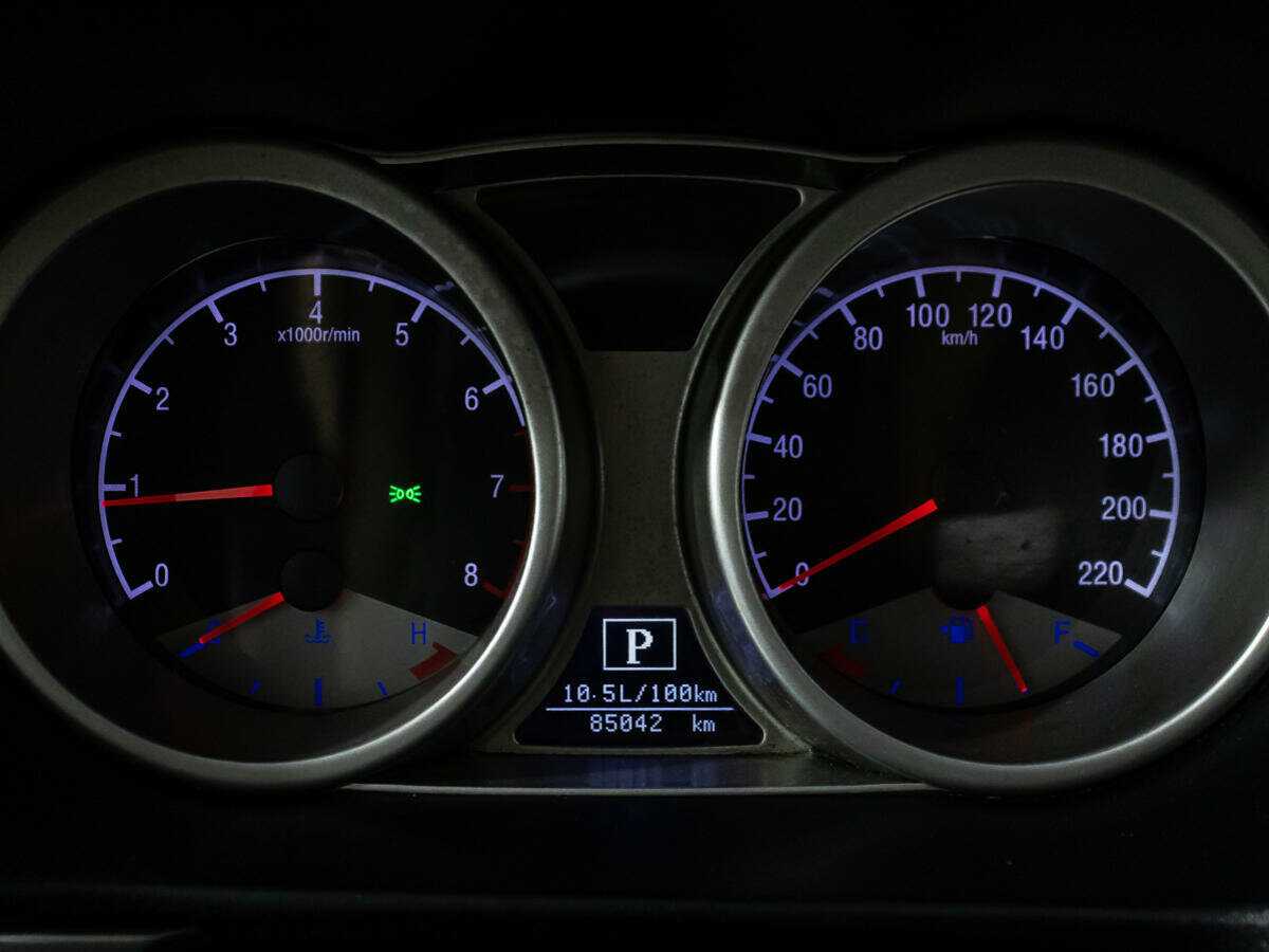 Geely Emgrand X7 2015 года с пробегом. Фото: #11