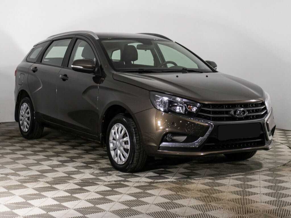 Lada (ВАЗ) Vesta 2021 года с пробегом. Фото: #2