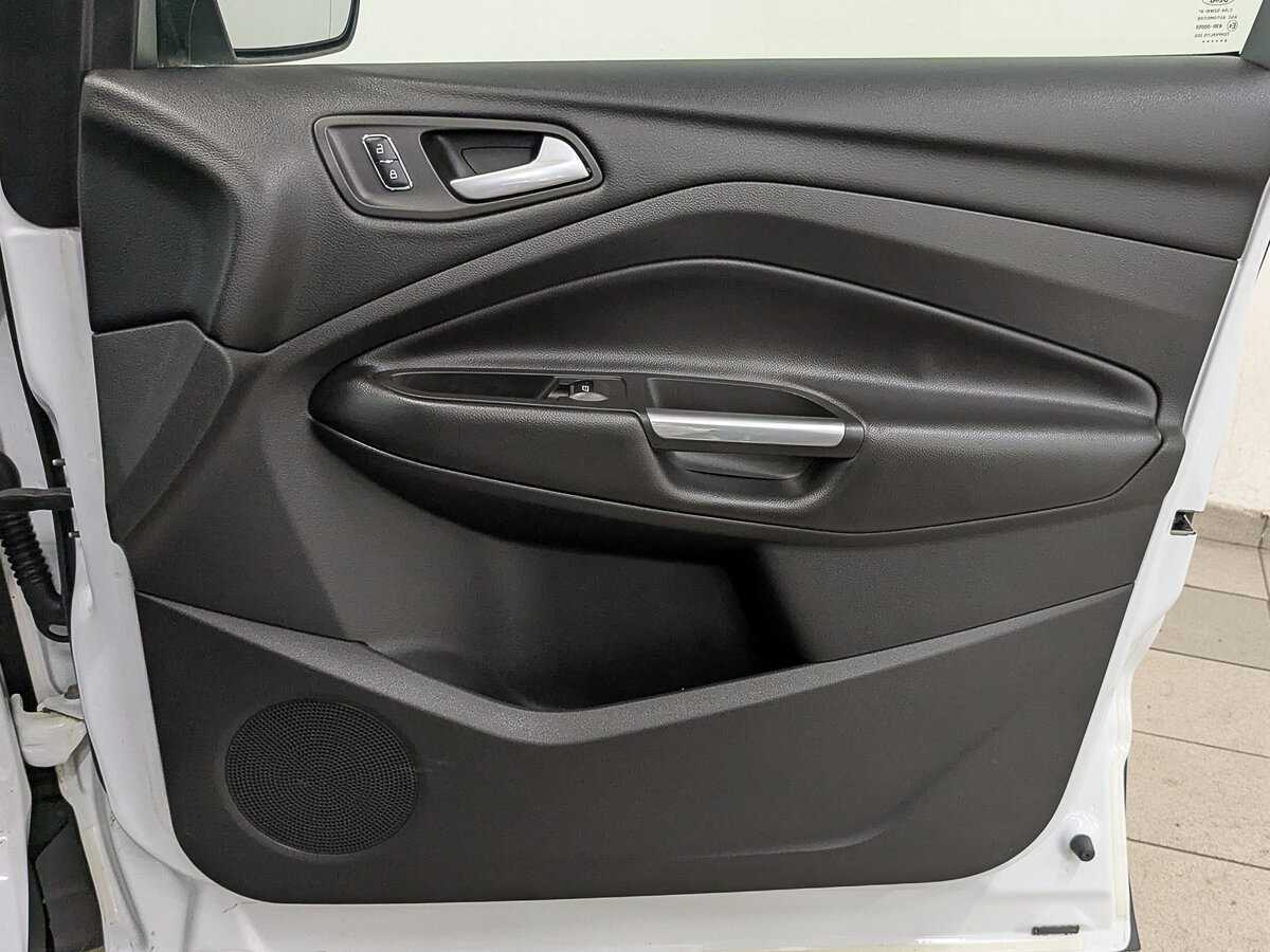 Ford Kuga 2014 года с пробегом. Фото: #22