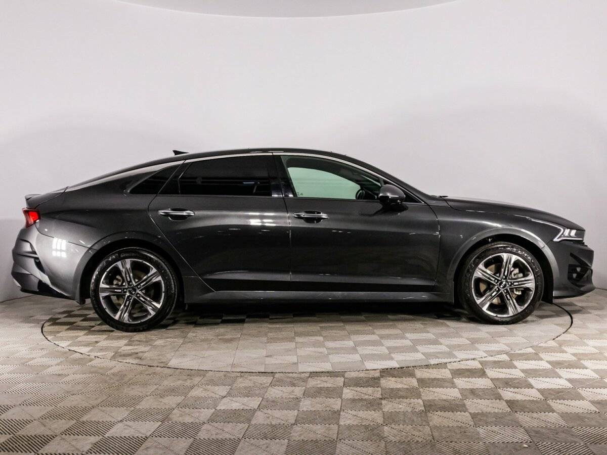 Kia K5 2021 года с пробегом. Фото: #3