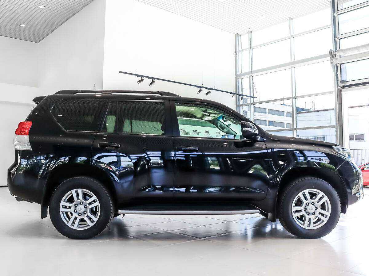 Toyota Land Cruiser Prado 2012 года с пробегом. Фото: #3