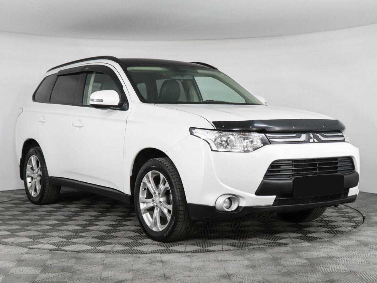 Mitsubishi Outlander 2013 года с пробегом. Фото: #2