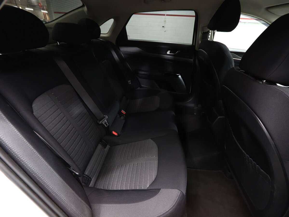 Kia K5 2021 года с пробегом. Фото: #14