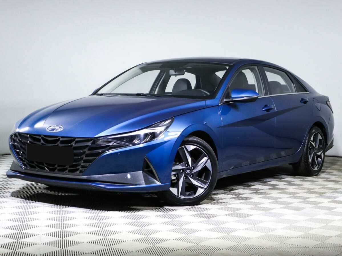 Hyundai Elantra 2022 года с пробегом. Посмотреть фото