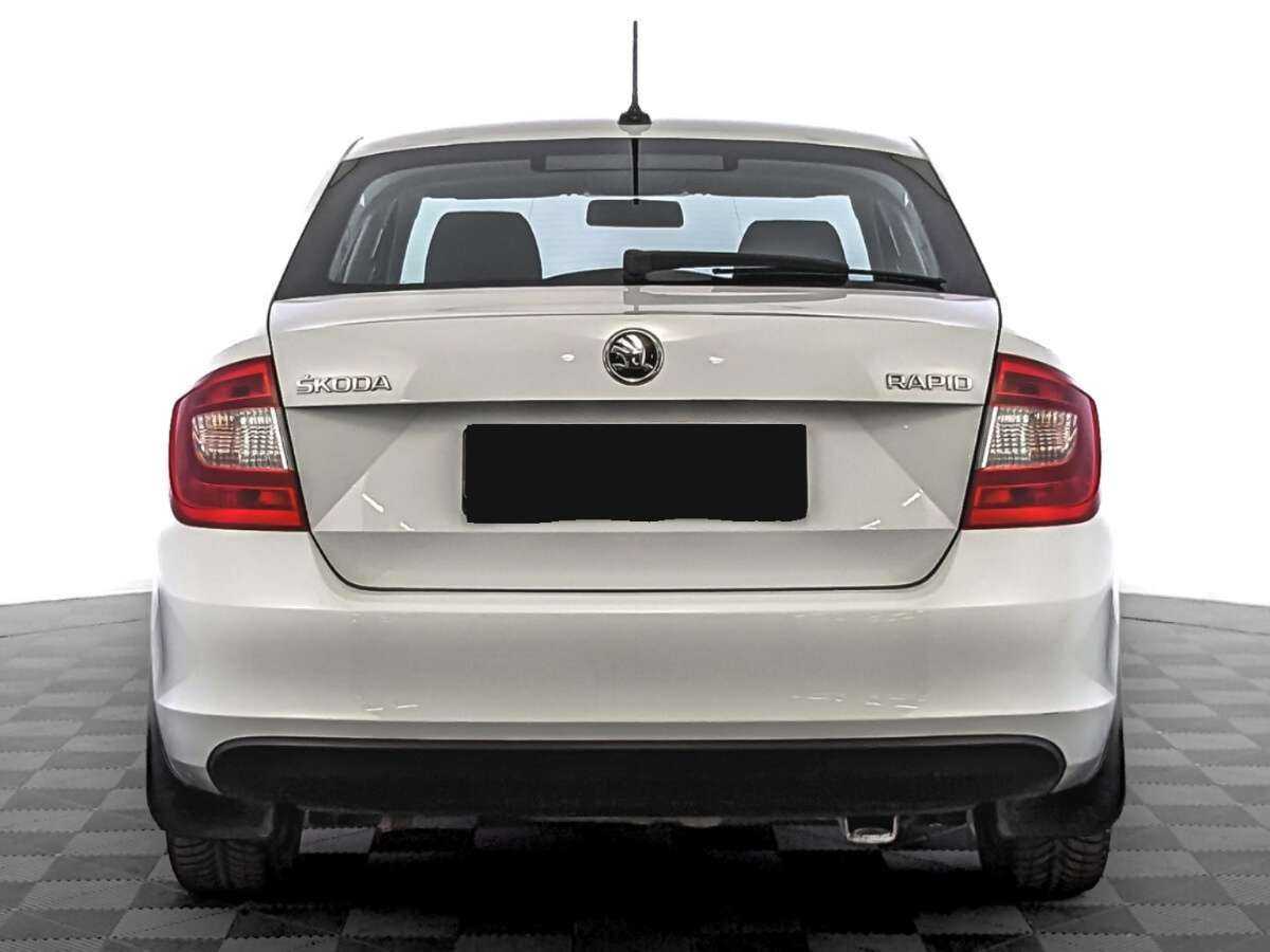 Skoda Rapid 2017 года с пробегом. Фото: #4