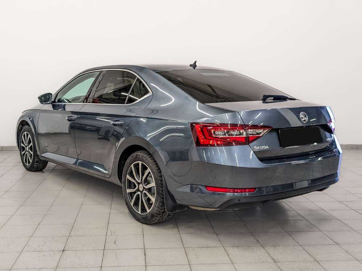 Skoda Superb 2017 года с пробегом. Фото: #6