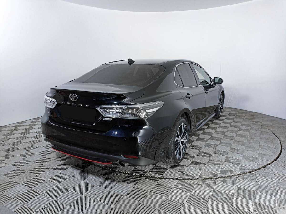 Toyota Camry 2020 года с пробегом. Фото: #3