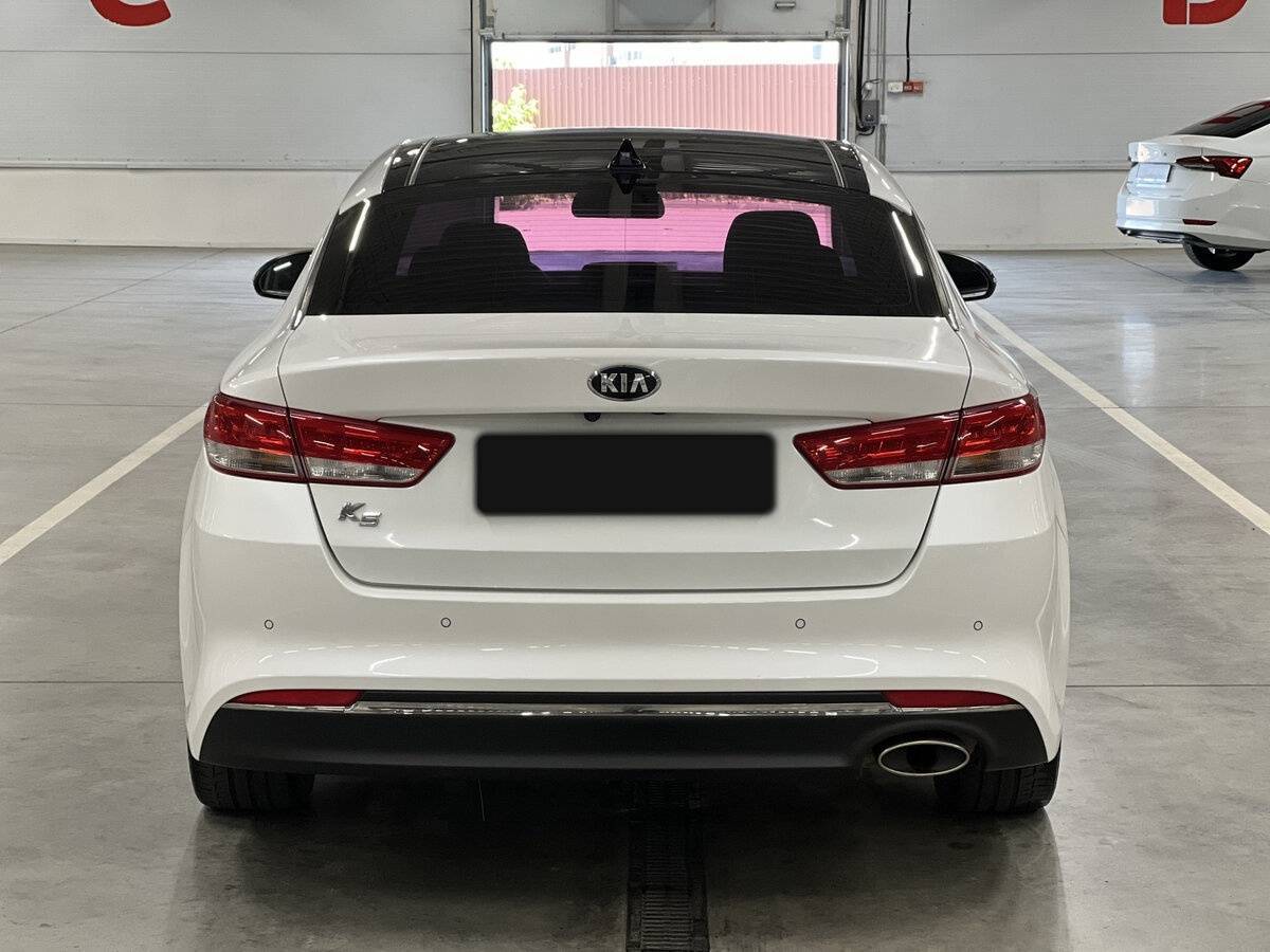 Kia K5 2017 года с пробегом. Фото: #5