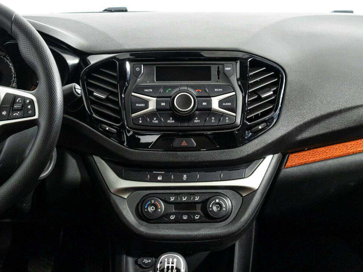 Lada (ВАЗ) Vesta 2021 года с пробегом. Фото: #13