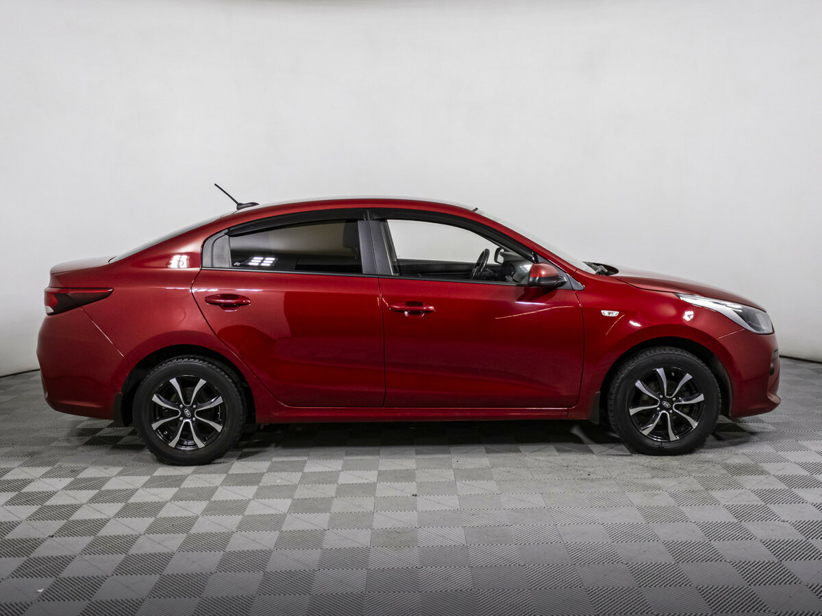 Kia Rio 2018 года с пробегом. Фото: #3