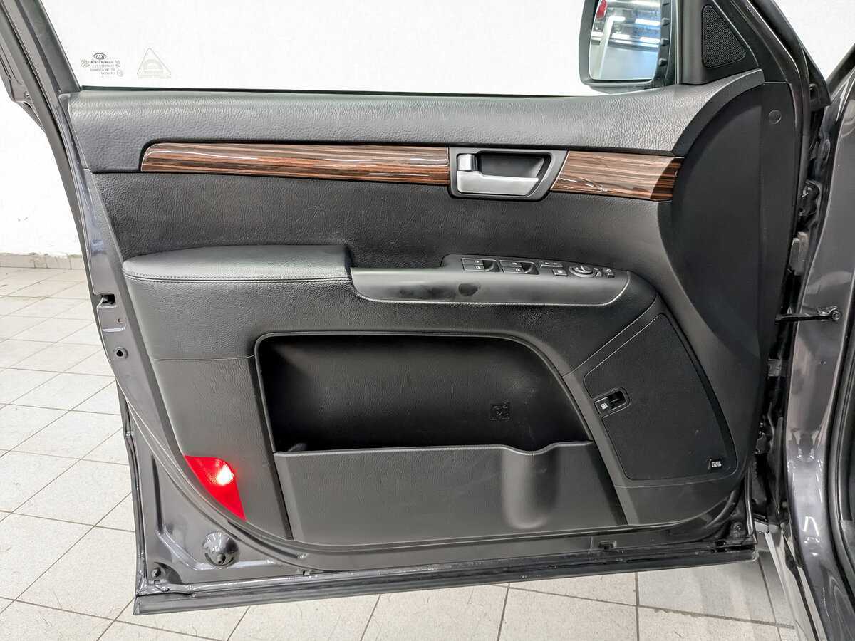 Kia Mohave 2017 года с пробегом. Фото: #15