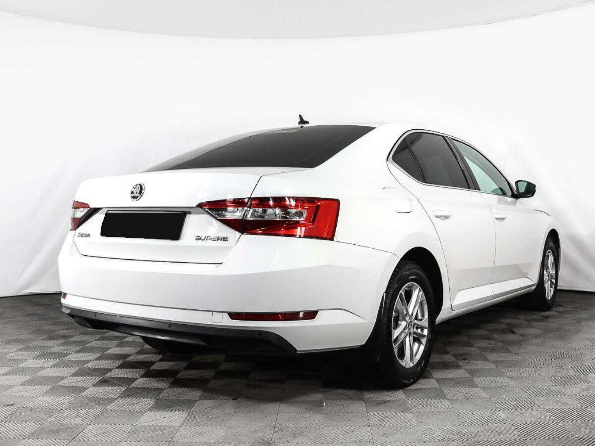 Skoda Superb 2016 года с пробегом. Фото: #4