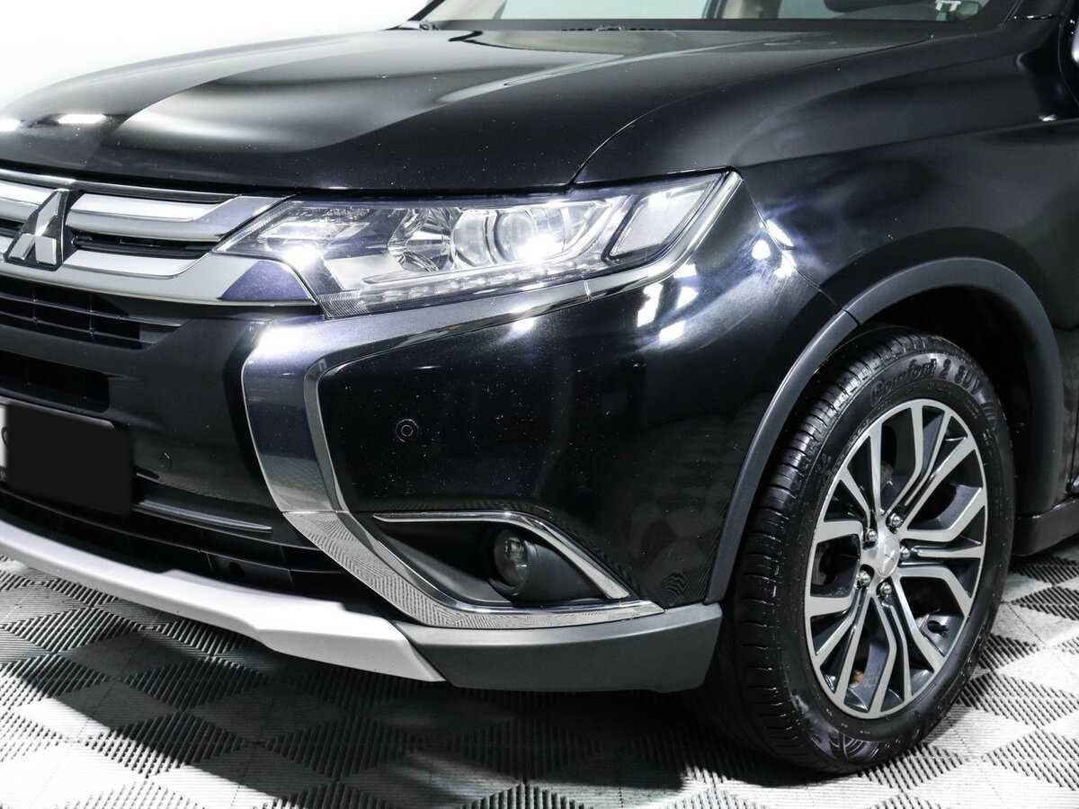 Mitsubishi Outlander 2018 года с пробегом. Фото: #13