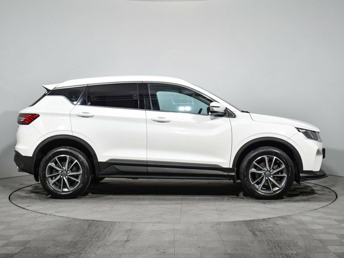 Geely Coolray 2023 года с пробегом. Фото: #3