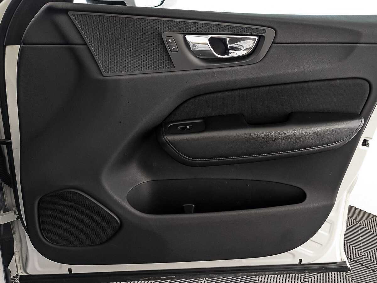 Volvo XC60 2018 года с пробегом. Фото: #18