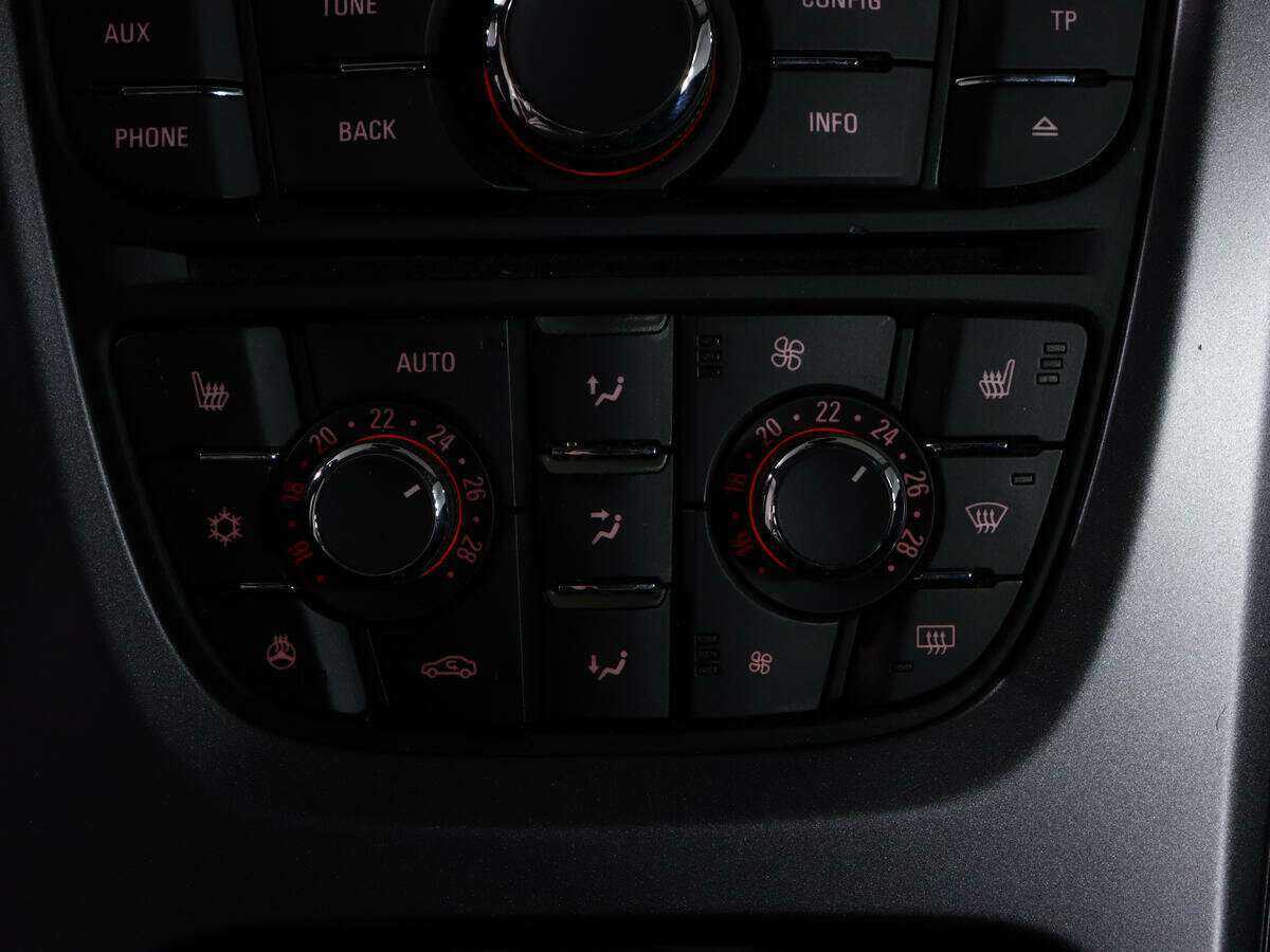 Opel Astra 2014 года с пробегом. Фото: #17