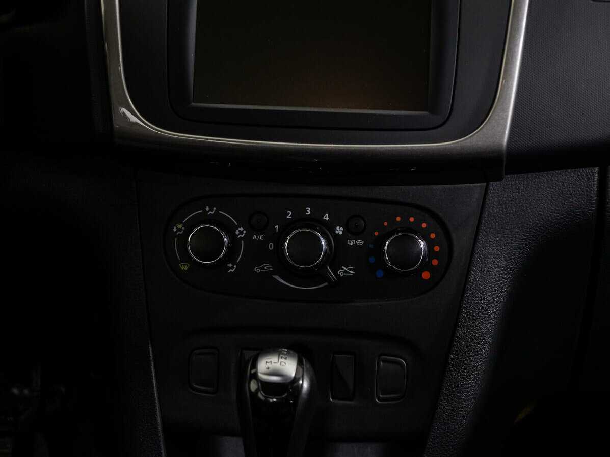 Renault Logan 2019 года с пробегом. Фото: #11