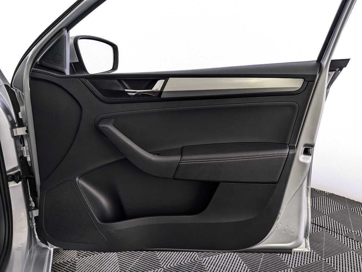 Skoda Rapid 2018 года с пробегом. Фото: #20