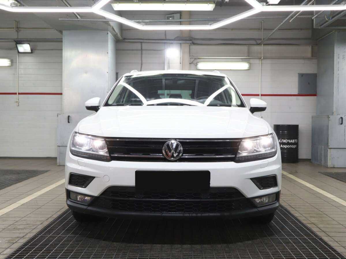 Volkswagen Tiguan 2018 года с пробегом. Фото: #2