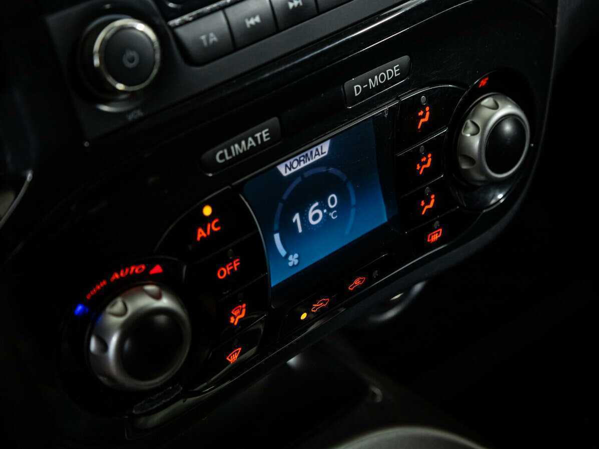 Nissan Juke 2012 года с пробегом. Фото: #14