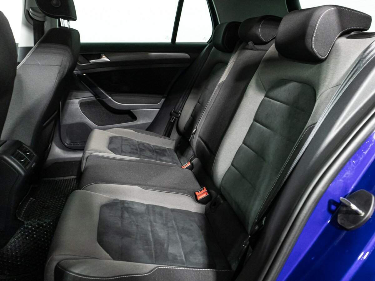 Volkswagen Golf 2018 года с пробегом. Фото: #9