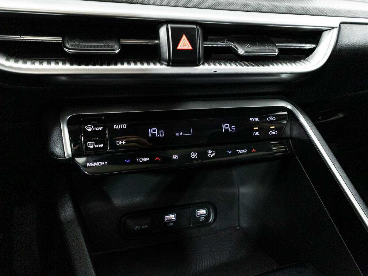 Kia K5 2021 года с пробегом. Фото: #16