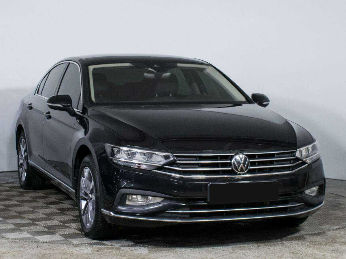 Volkswagen Passat 2021 года с пробегом. Фото: #2