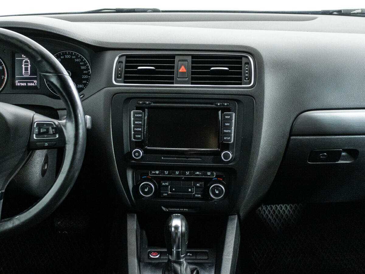 Volkswagen Jetta 2012 года с пробегом. Фото: #13