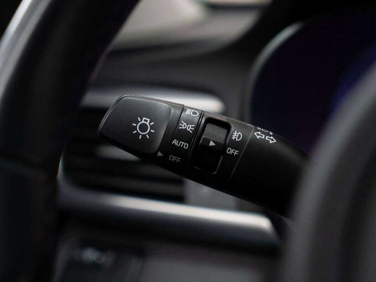 Kia K5 2017 года с пробегом. Фото: #14