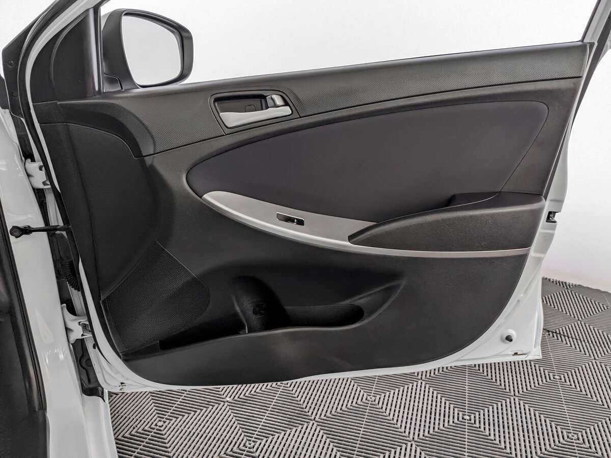 Hyundai Solaris 2015 года с пробегом. Фото: #17