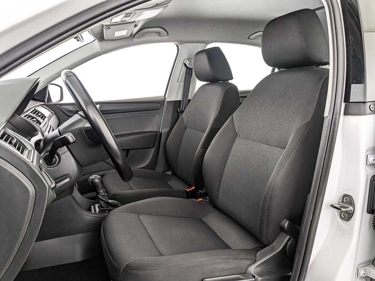 Skoda Rapid 2019 года с пробегом. Фото: #16