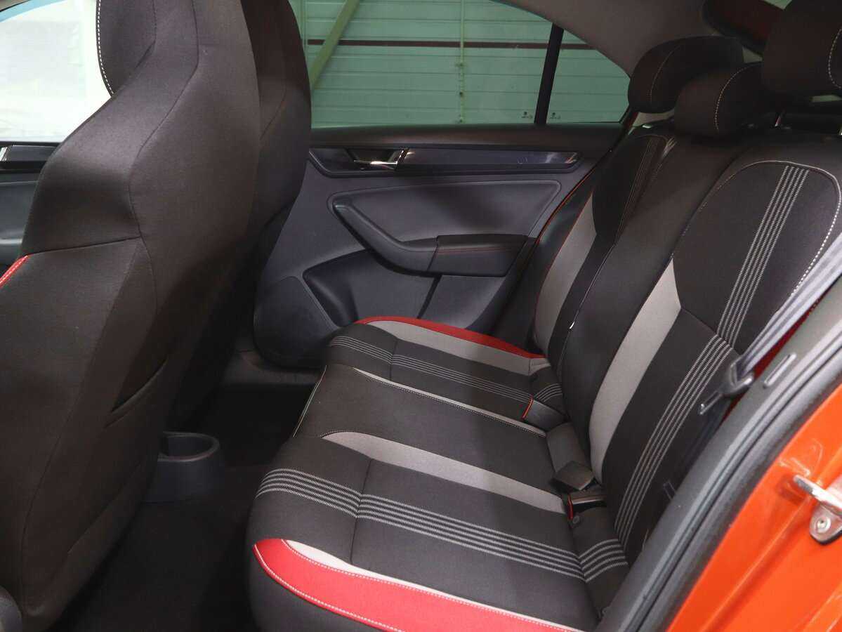 Skoda Rapid 2018 года с пробегом. Фото: #12