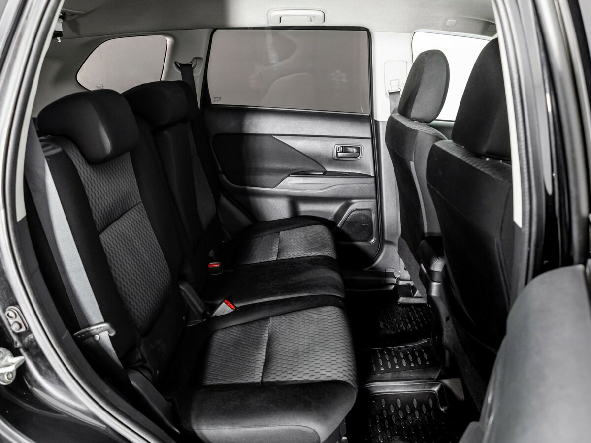 Mitsubishi Outlander 2014 года с пробегом. Фото: #12