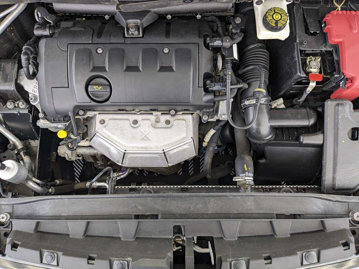 Peugeot 408 2013 года с пробегом. Фото: #8