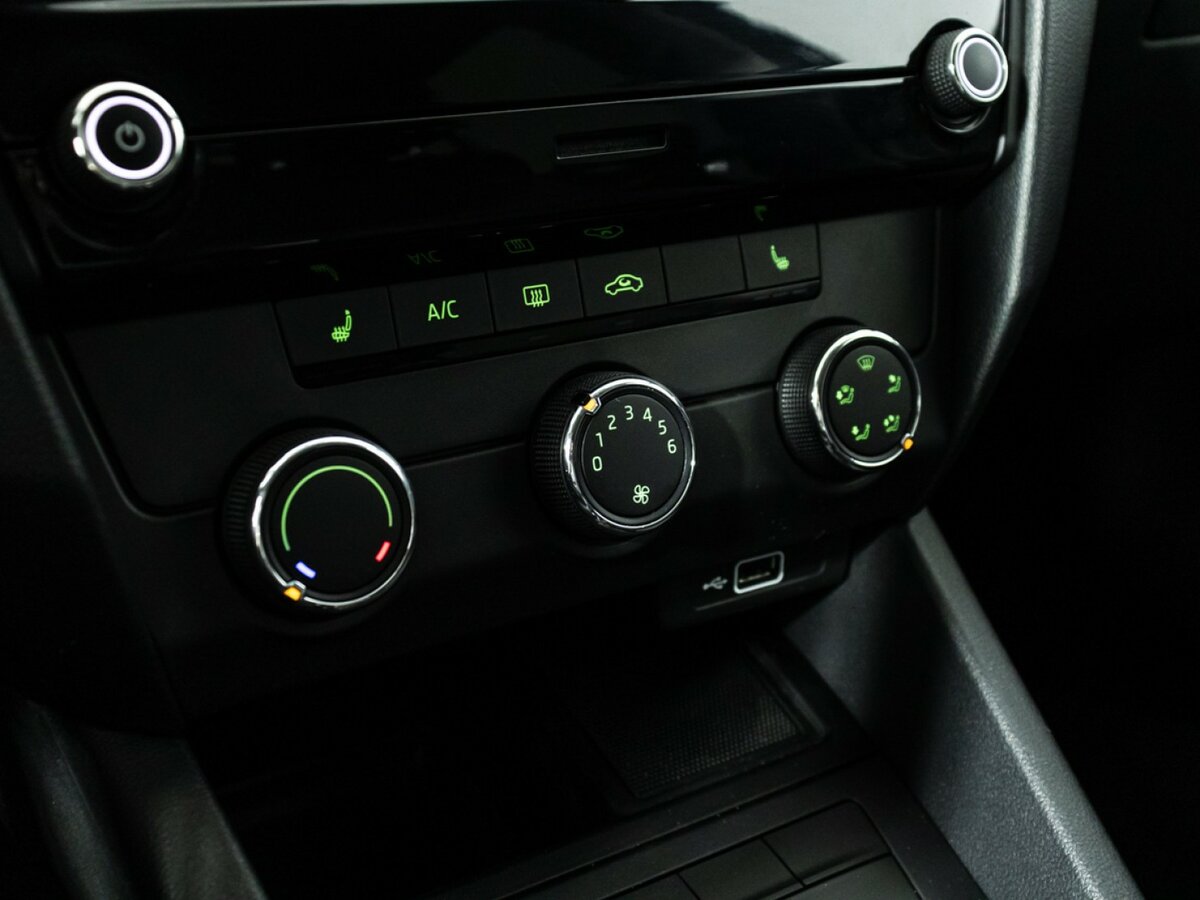 Skoda Octavia 2018 года с пробегом. Фото: #13