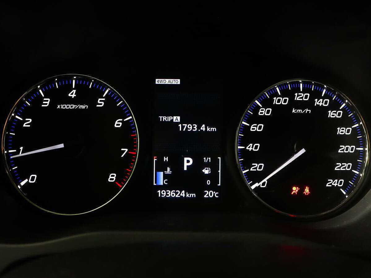 Mitsubishi Outlander 2017 года с пробегом. Фото: #8