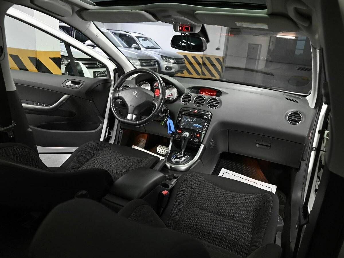 Peugeot 308 2012 года с пробегом. Фото: #11