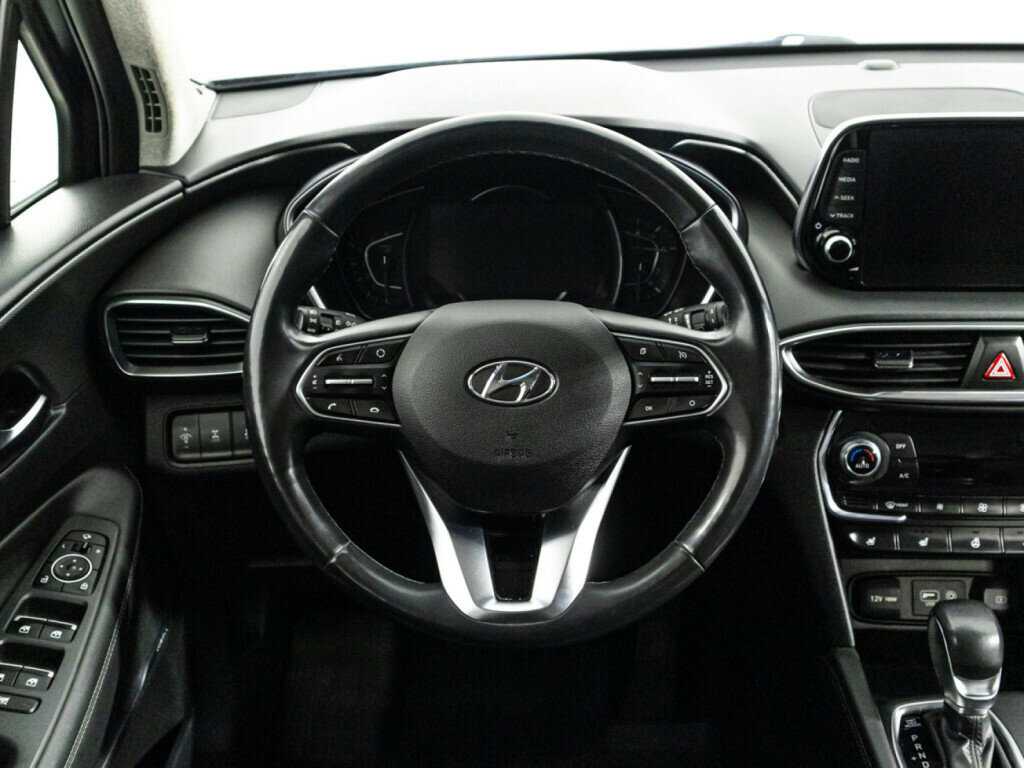 Hyundai Santa Fe 2019 года с пробегом. Фото: #22