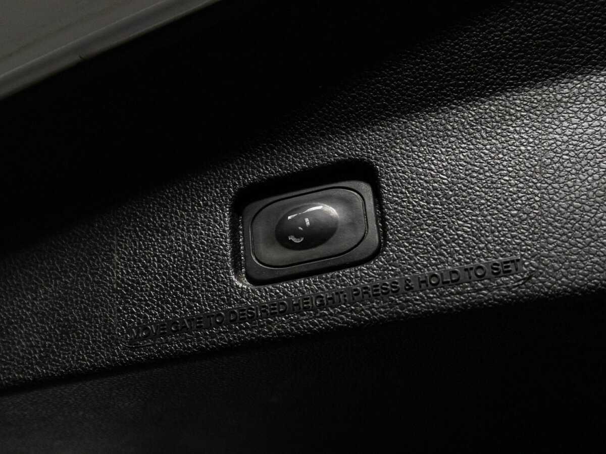 Ford Explorer 2015 года с пробегом. Фото: #15