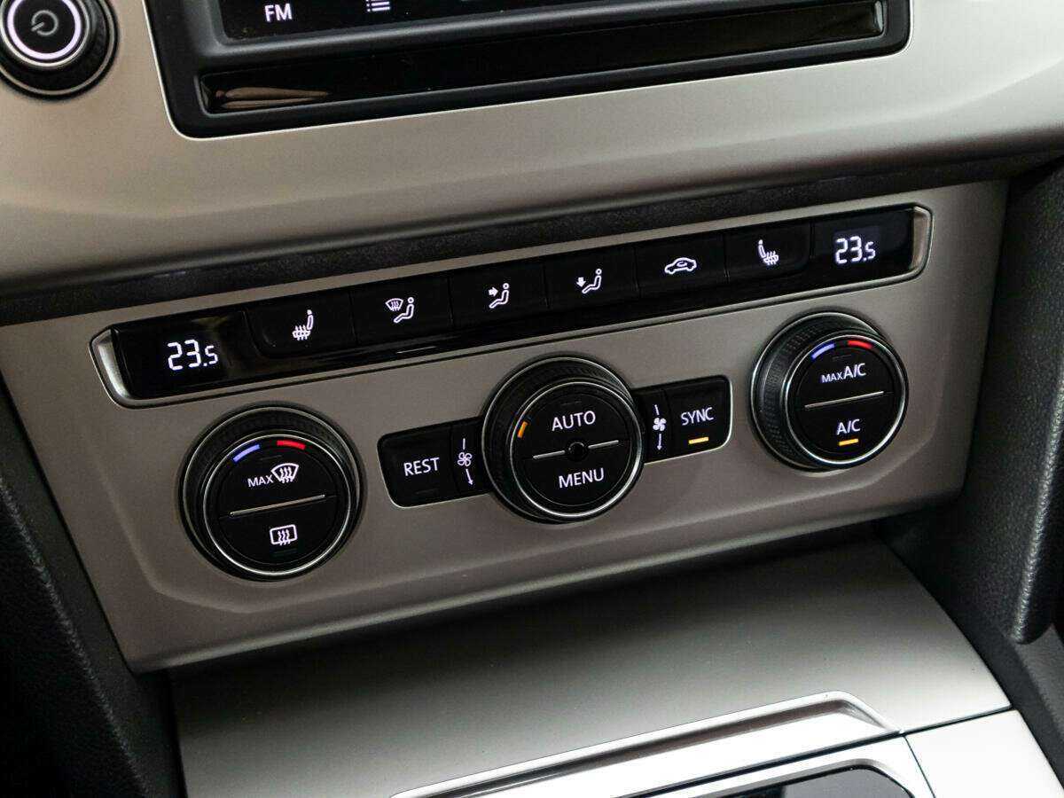 Volkswagen Passat 2017 года с пробегом. Фото: #18