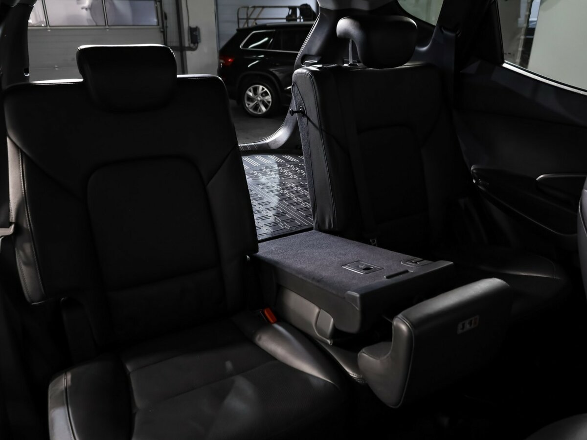 Hyundai Santa Fe 2016 года с пробегом. Фото: #23