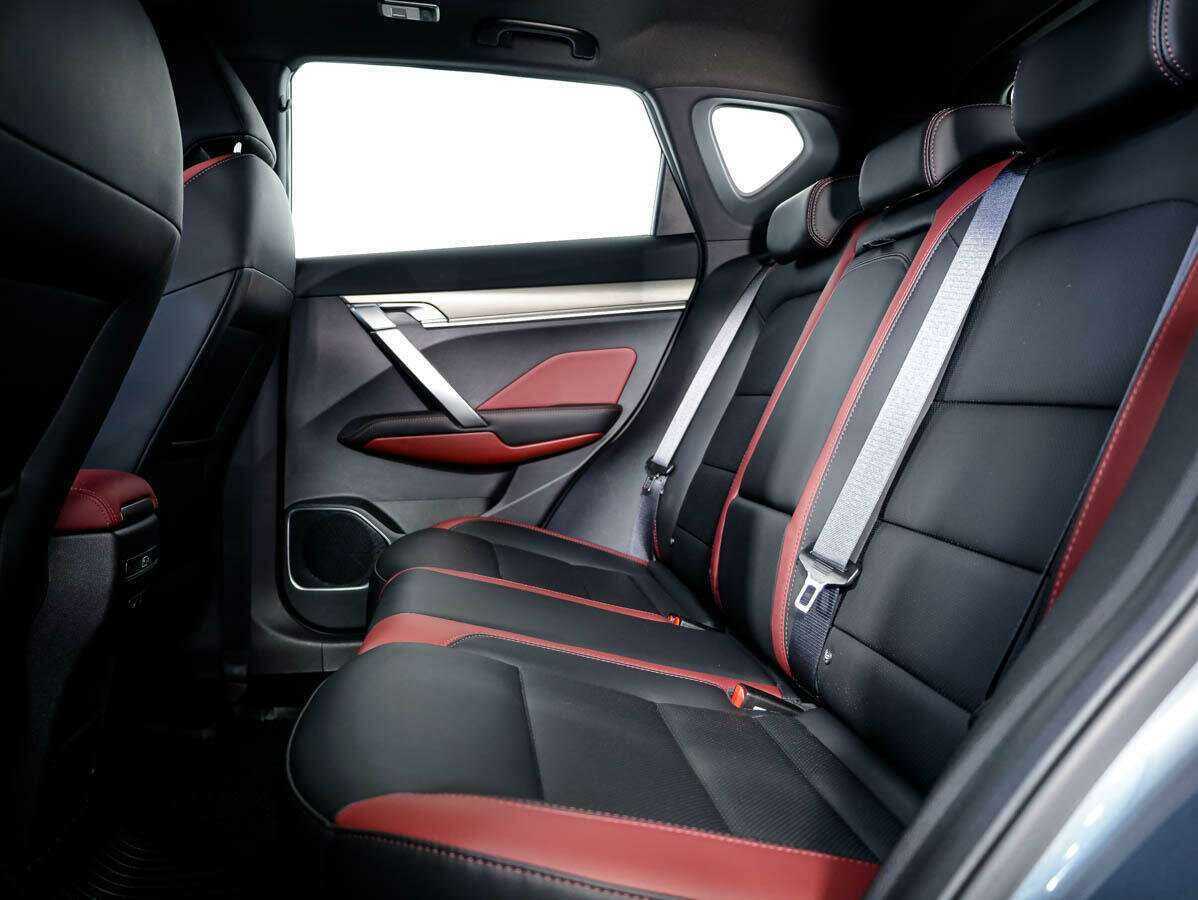 Geely Coolray 2021 года с пробегом. Фото: #12