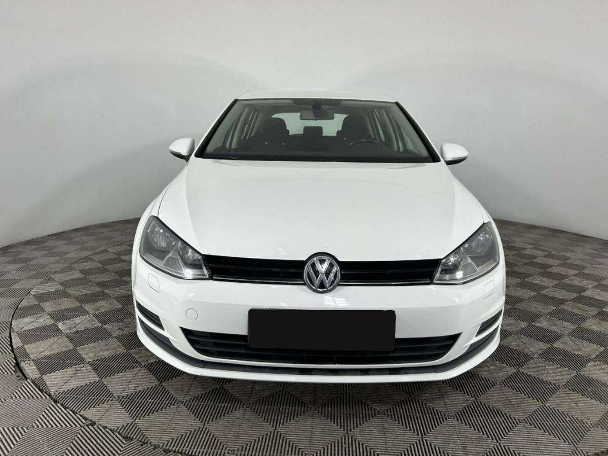 Volkswagen Golf 2015 года с пробегом. Фото: #1