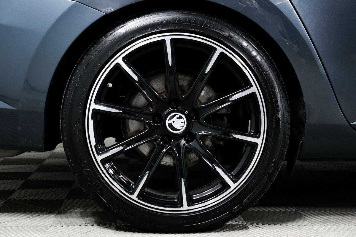 Skoda Superb 2017 года с пробегом. Фото: #13