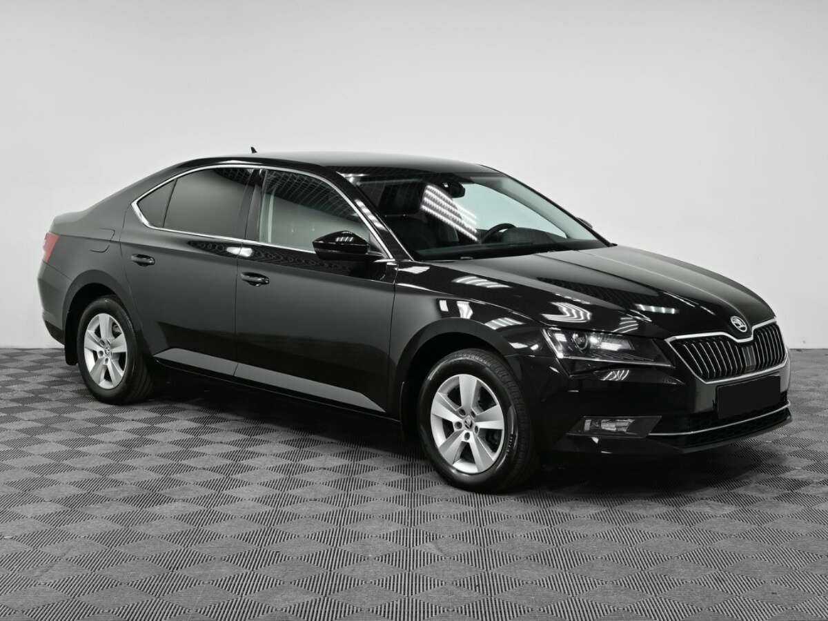 Skoda Superb 2016 года с пробегом. Фото: #2