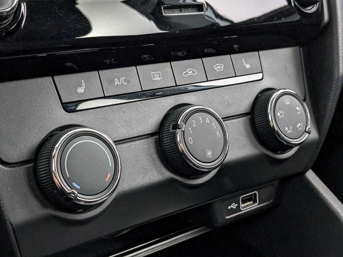 Skoda Octavia 2019 года с пробегом. Фото: #15